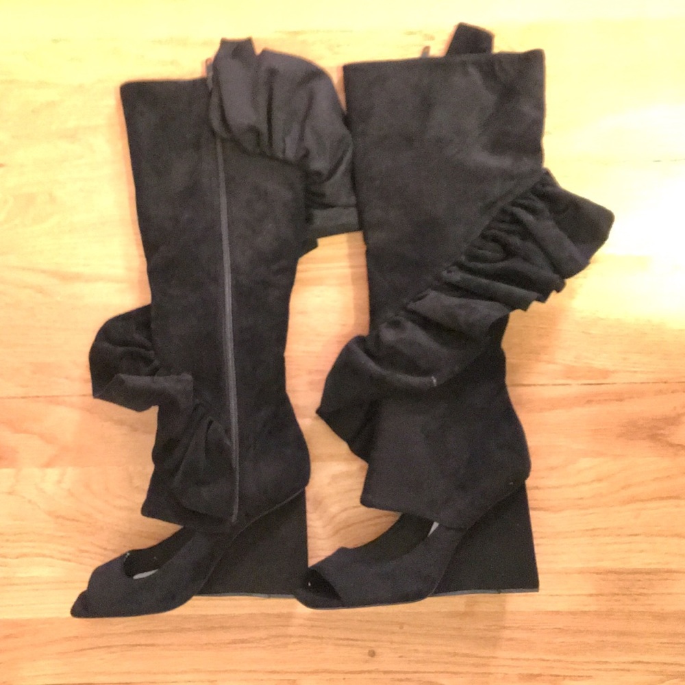 RARE Jeffrey Campbell Hullabaloo Suede Wedge Boots - Picture 5 of 5
